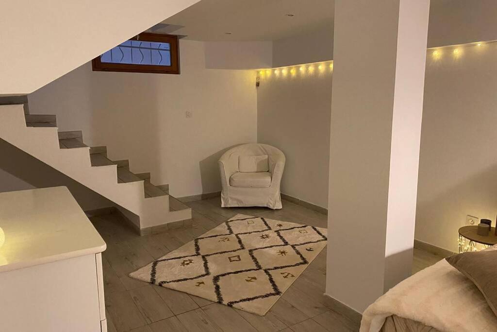 Villa Des Oliviers Avec Piscine Chassagny Eksteriør billede